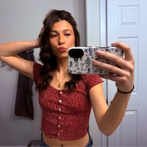 Meet your Posher, Elena